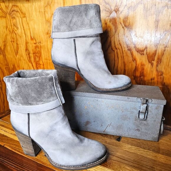 Vic Mitie 41 Italy Suede Distressed Block Heel Pull-on Gray Ankle Boots Size 10